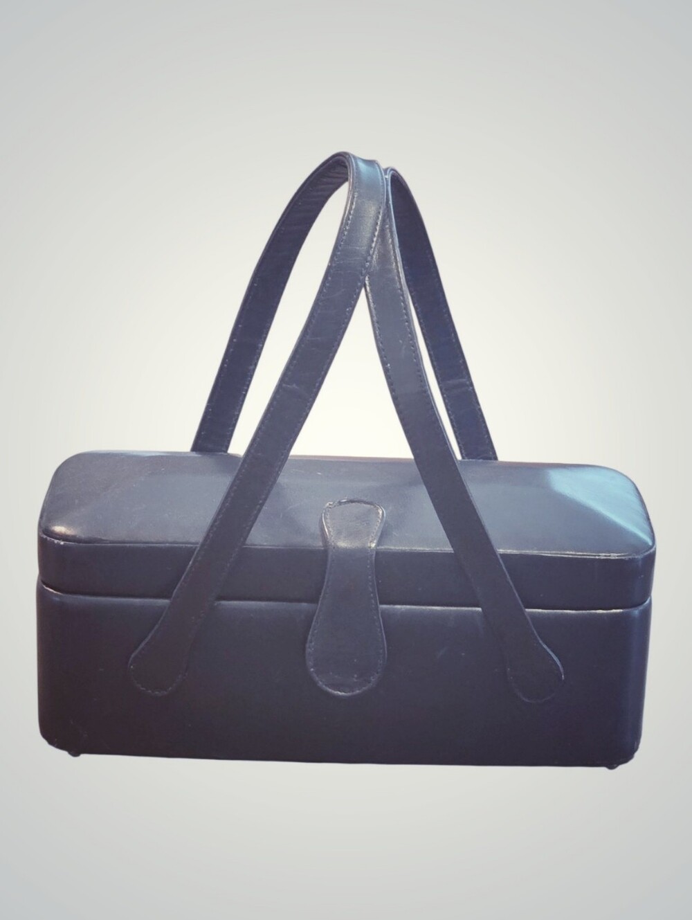 Vintage Box Style Polished Leather 1950s Purse with Red Lined Interior